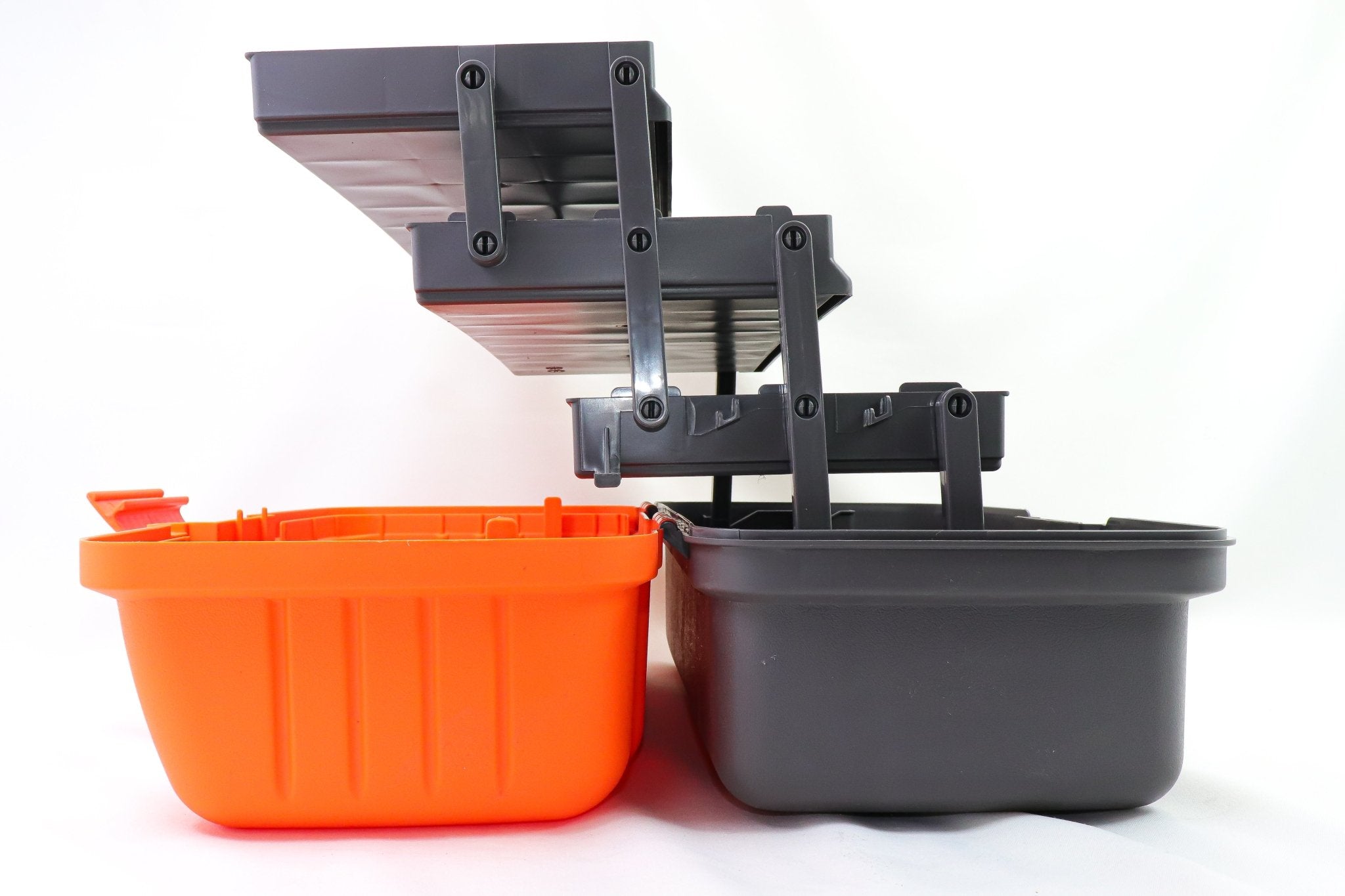 Caja De Herramientas Con 3 Niveles 16x8x8in Truper