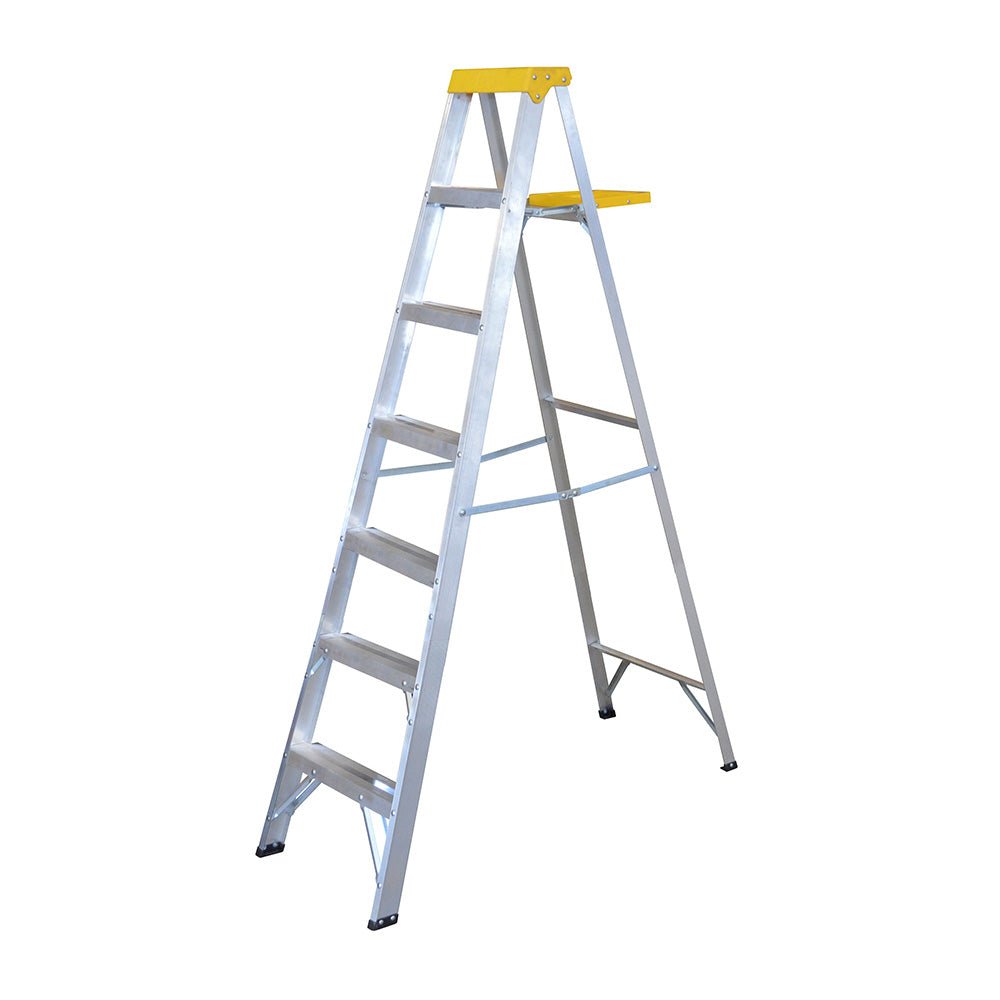 Escalera de aluminio tipo tijera. Surtek - FERRETERÍA WITZI