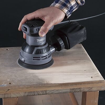 Lijadora Excéntrica 5" 12,000 opm lija velcro c/bolsa p/polvo, 240W, Makita. - FERRETERÍA WITZI