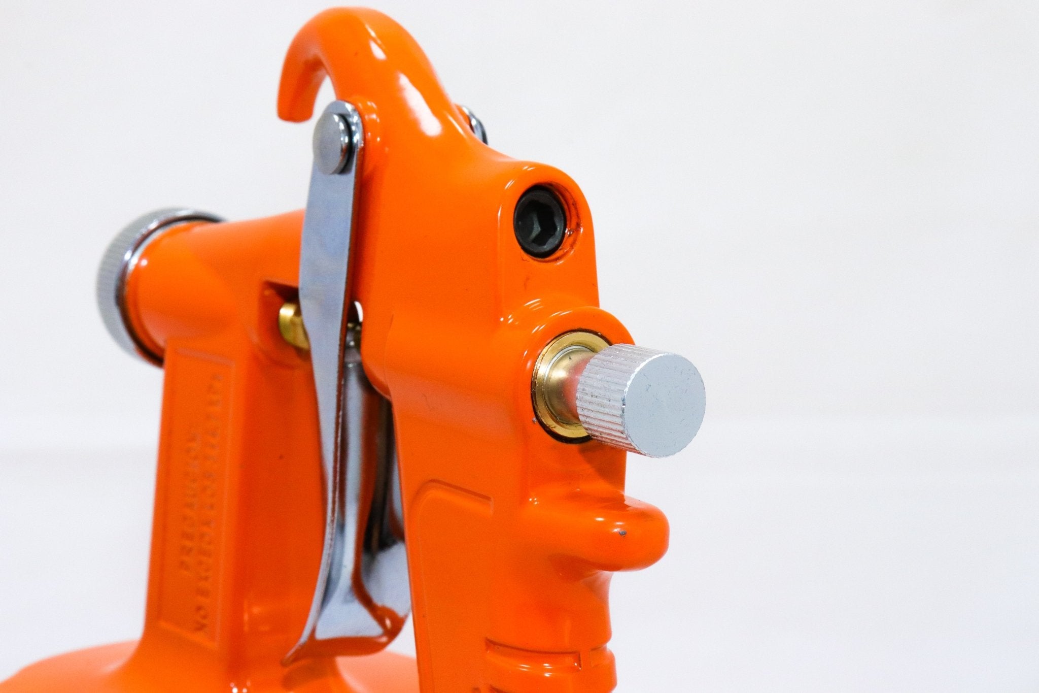 Pistola P/Pintar Baja Presión, Naranja ,Entrada Inferior, Truper - FERRETERÍA WITZI