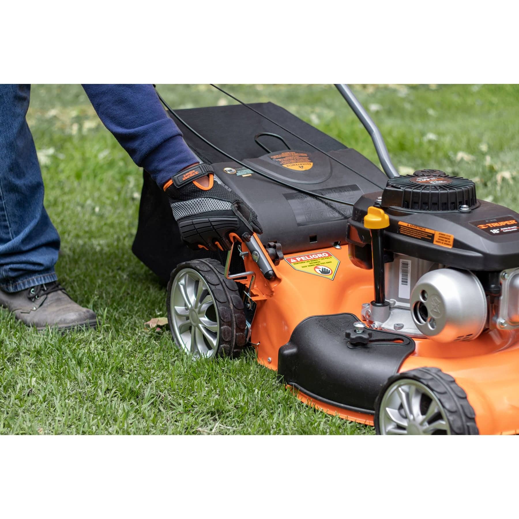 Podadora con motor a gasolina, 4HP, de 18", Truper. - FERRETERÍA WITZI