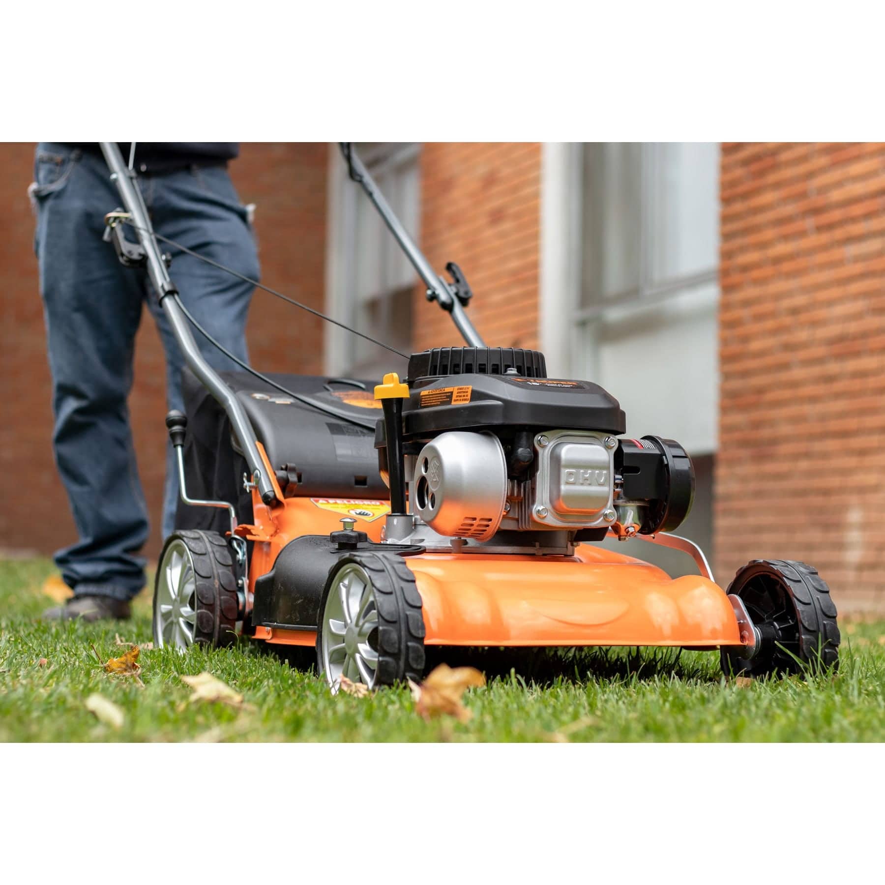Podadora con motor a gasolina, 4HP, de 18", Truper. - FERRETERÍA WITZI