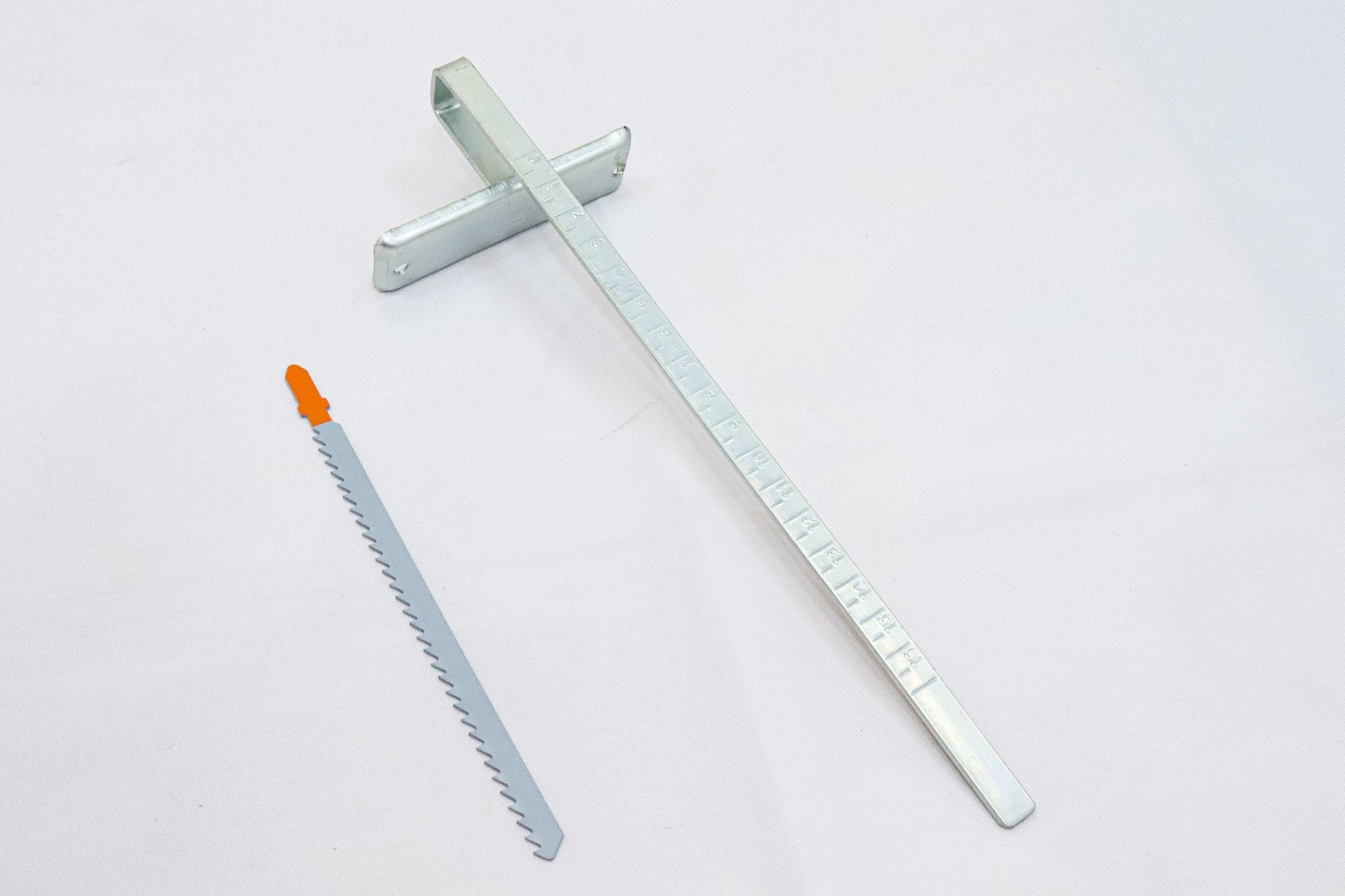 Sierra Caladora 750w, Uso Industrial, Truper - FERRETERÍA WITZI