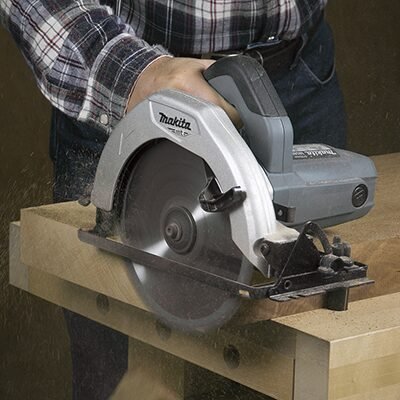 Sierra Circular 185mm 7 1/4" 4,900 rpm, 1,050W, Makita - FERRETERÍA WITZI