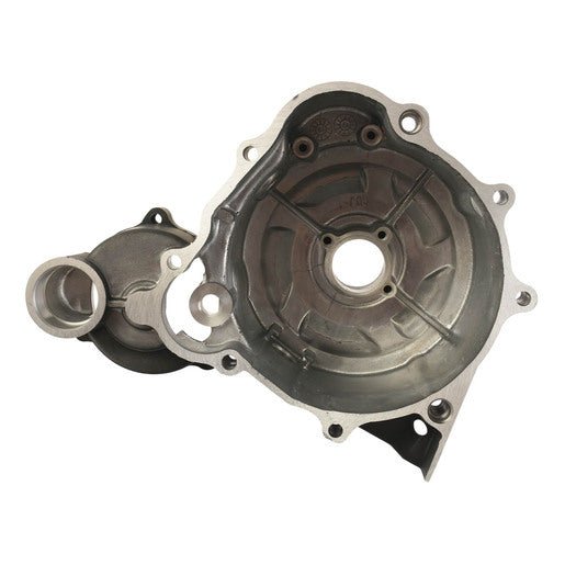 CUBIERTA CARTER IZQ - 250SZ, DT200 SPORT, FT180, FT200, FT200 AM, FT250, FT250TS, RT180, FT180 TS, FT200TS - FERRETERÍA WITZI